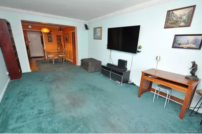 491 Riverdale Avenue #6D, Yonkers, NY 10705 - Photo 5