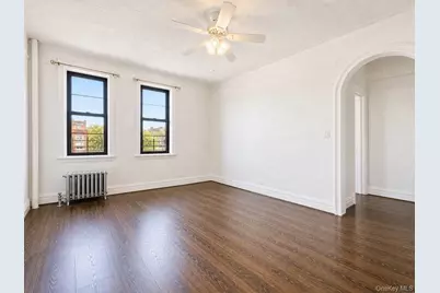 700 Oakland Place #3A, Bronx, NY 10457 - Photo 1