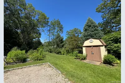 201 Miller Place Road, Miller Place, NY 11764 - Photo 31