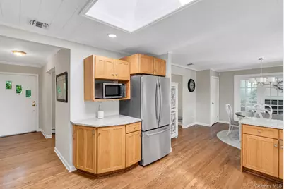 201 Miller Place Road, Miller Place, NY 11764 - Photo 5