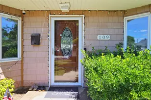109 Old Oak Ln, Levittown, NY 11756 - Photo 3