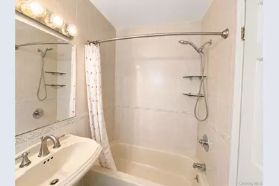 13-09 Michael Court #164M, Bayside, NY 11360 - Photo 9