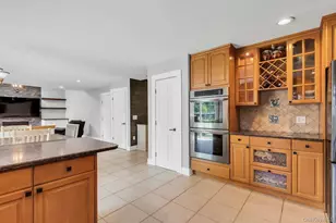 52 Elmhurst Ave, Medford, NY 11763 - Photo 15