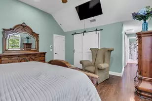 52 Elmhurst Ave, Medford, NY 11763 - Photo 23