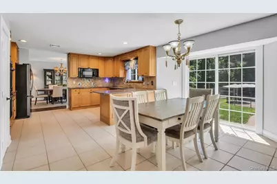 52 Elmhurst Avenue, Medford, NY 11763 - Photo 17