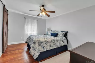 52 Elmhurst Avenue, Medford, NY 11763 - Photo 27