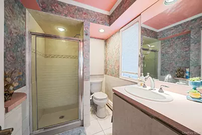 3720 Farmedge Court, Bethpage, NY 11714 - Photo 7