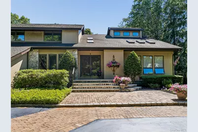 8 Deanna Court, Dix Hills, NY 11746 - Photo 41