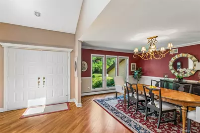 8 Deanna Court, Dix Hills, NY 11746 - Photo 7