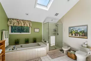 8 Deanna Ct, Dix Hills, NY 11746 - Photo 23