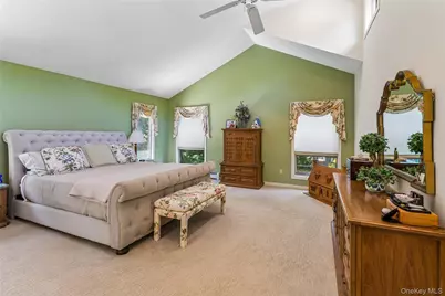 8 Deanna Court, Dix Hills, NY 11746 - Photo 21