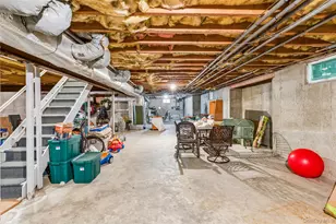 8 Deanna Ct, Dix Hills, NY 11746 - Photo 31
