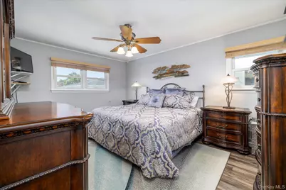 165 Elaine Drive, Oceanside, NY 11572 - Photo 19