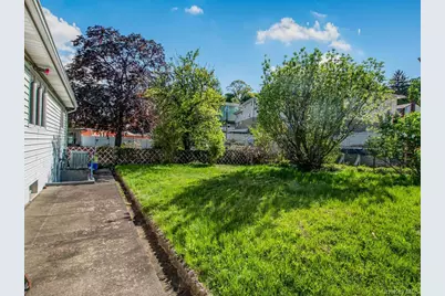 1109 Aka 1111 Nepperhan Avenue, Yonkers, NY 10703 - Photo 15