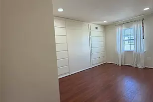 291 Surf Dr, Bronx, NY 10473 - Photo 19