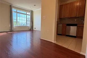 291 Surf Dr, Bronx, NY 10473 - Photo 7