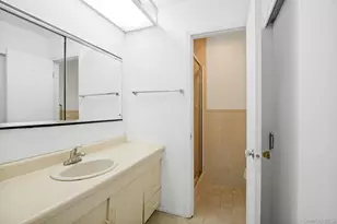 1118 Colony Dr, Hartsdale, NY 10530 - Photo 17