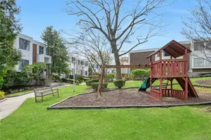 1118 Colony Dr, Hartsdale, NY 10530 - Photo 27