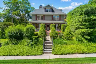31 Howard Ave, White Plains, NY 10605 - Photo 13
