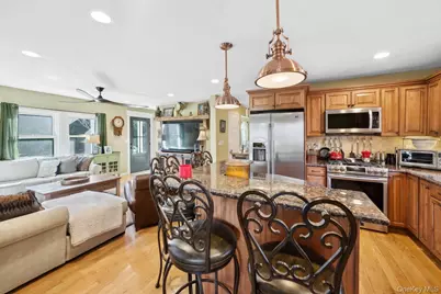 790 Peconic Bay Boulevard, Jamesport, NY 11901 - Photo 9