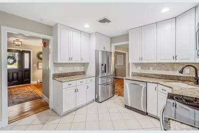 93 N Country Road, Shoreham, NY 11786 - Photo 15