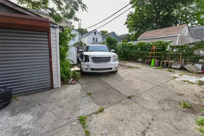 104-21 Lefferts Boulevard, Richmond Hill, NY 11419 - Photo 5