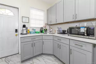 104-21 Lefferts Blvd, Richmond Hill, NY 11419 - Photo 5