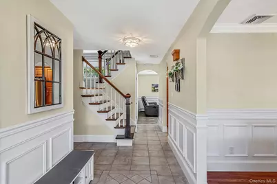 18 Ludlow Way, Oakdale, NY 11769 - Photo 3