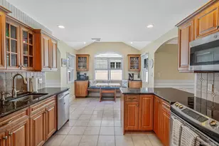 18 Ludlow Wy, Oakdale, NY 11769 - Photo 9