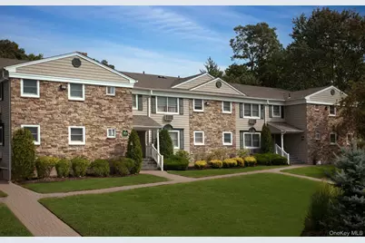 35 Elliot Place #35-5A, Smithtown, NY 11787 - Photo 1