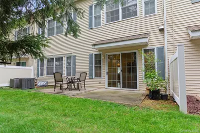 115 Autumn Drive, Plainview, NY 11803 - Photo 21