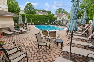 115 Autumn Dr, Plainview, NY 11803 - Photo 27