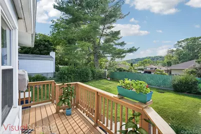 11 Lenroc Drive, White Plains, NY 10607 - Photo 21