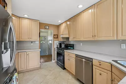 11 Lenroc Drive, White Plains, NY 10607 - Photo 9