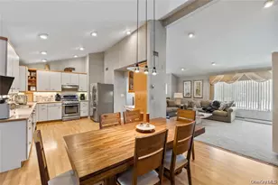 20 Mountain View Ave, Airmont, NY 10901 - Photo 11