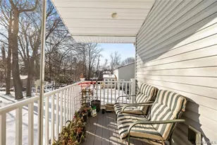 20 Mountain View Ave, Airmont, NY 10901 - Photo 19