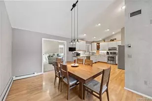 20 Mountain View Ave, Airmont, NY 10901 - Photo 9