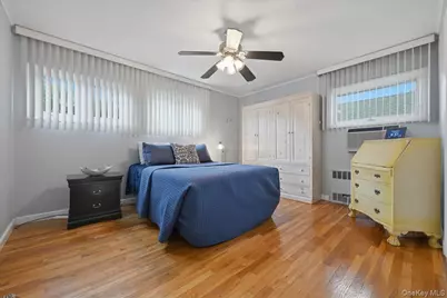 1270 Dahlia Lane, Wantagh, NY 11793 - Photo 25