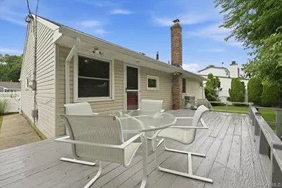1270 Dahlia Lane, Wantagh, NY 11793 - Photo 33