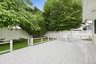 1270 Dahlia Ln, Wantagh, NY 11793 - Photo 31