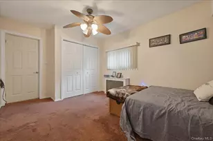 1270 Dahlia Ln, Wantagh, NY 11793 - Photo 21