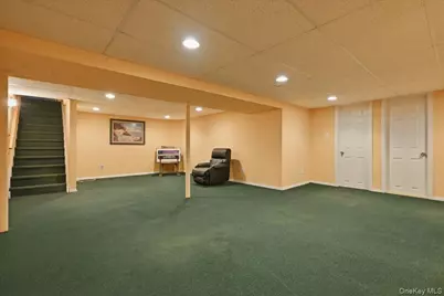 1270 Dahlia Lane, Wantagh, NY 11793 - Photo 29