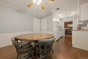 1270 Dahlia Ln, Wantagh, NY 11793 - Photo 19