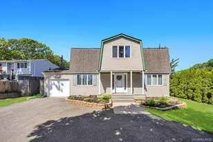 358 Holbrook Rd, Ronkonkoma, NY 11779 - Photo 3