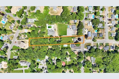358 Holbrook Road, Ronkonkoma, NY 11779 - Photo 7
