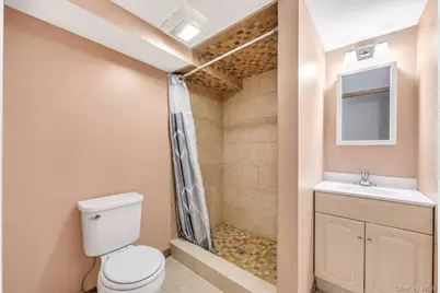 358 Holbrook Road, Ronkonkoma, NY 11779 - Photo 41