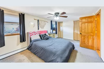358 Holbrook Road, Ronkonkoma, NY 11779 - Photo 35