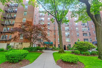 27-10 Parsons Boulevard #4B, Flushing, NY 11354 - Photo 15