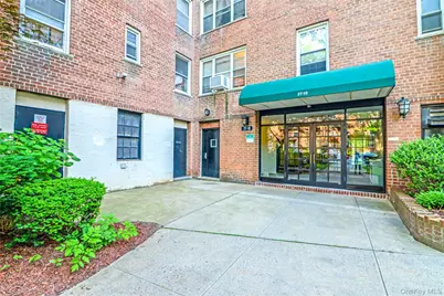 27-10 Parsons Boulevard #4B, Flushing, NY 11354 - Photo 13