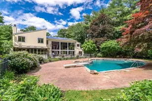 8 Harbor Acres Rd, Sands Point, NY 11050 - Photo 39